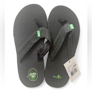 NWT Sanuk Boys Rootbeer Cozy Light Flip Flops Black | Youth Size 4–5